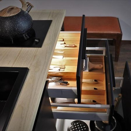 Boutique 108 - Old City, Luxury Apt. With A Garage Krasków Exterior foto