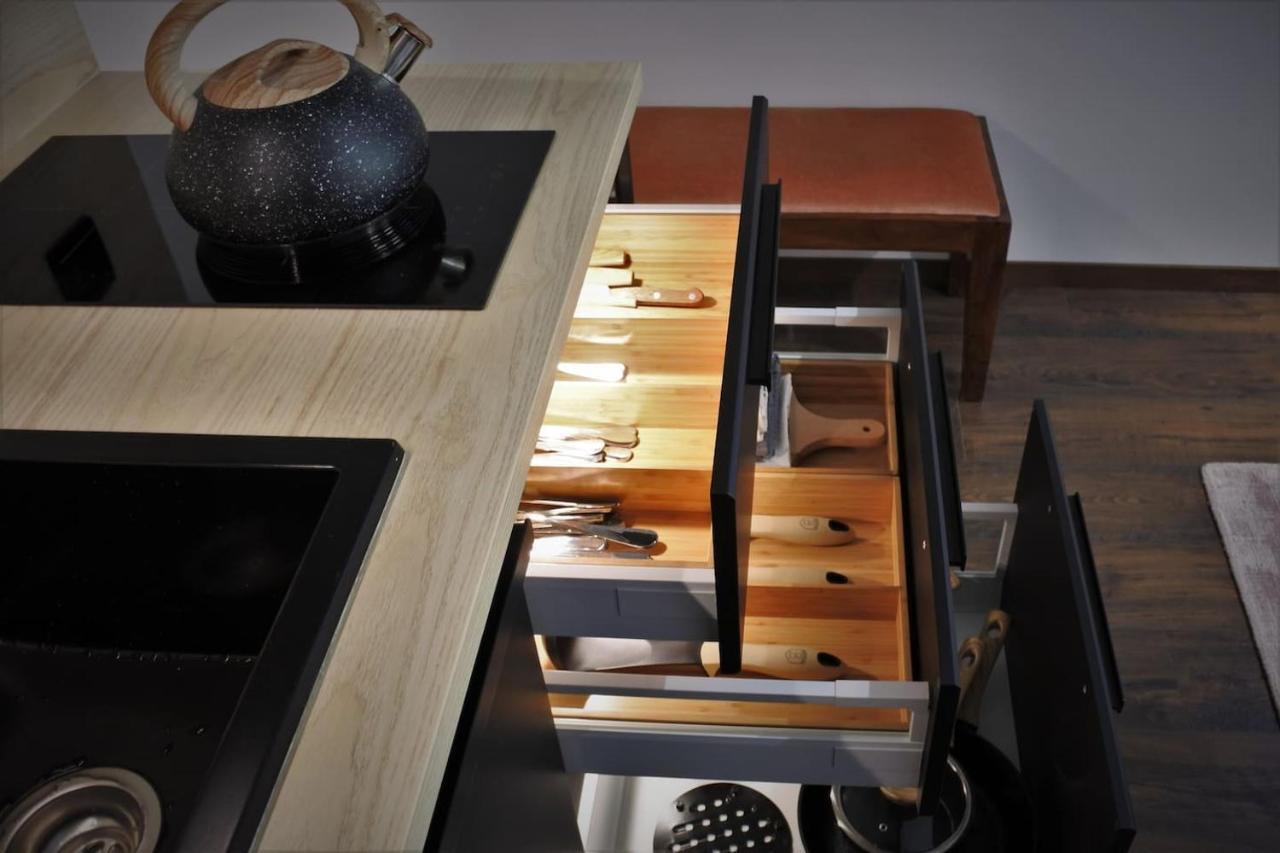 Boutique 108 - Old City, Luxury Apt. With A Garage Krasków Exterior foto