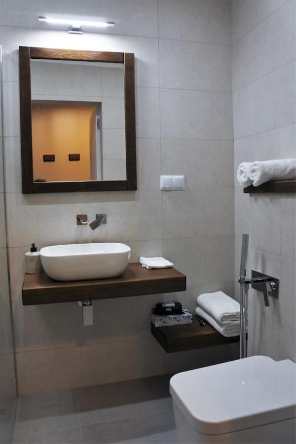 Boutique 108 - Old City, Luxury Apt. With A Garage Krasków Exterior foto