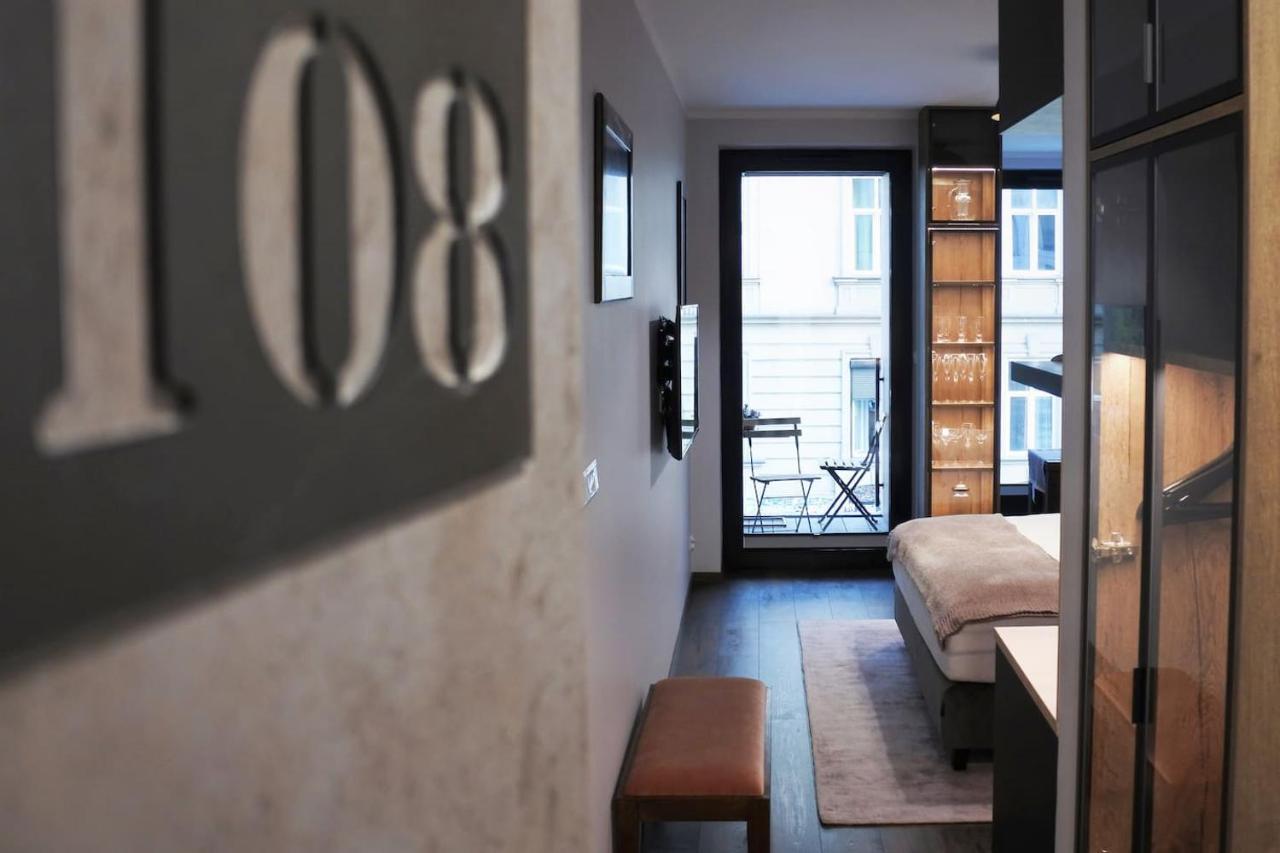 Boutique 108 - Old City, Luxury Apt. With A Garage Krasków Exterior foto
